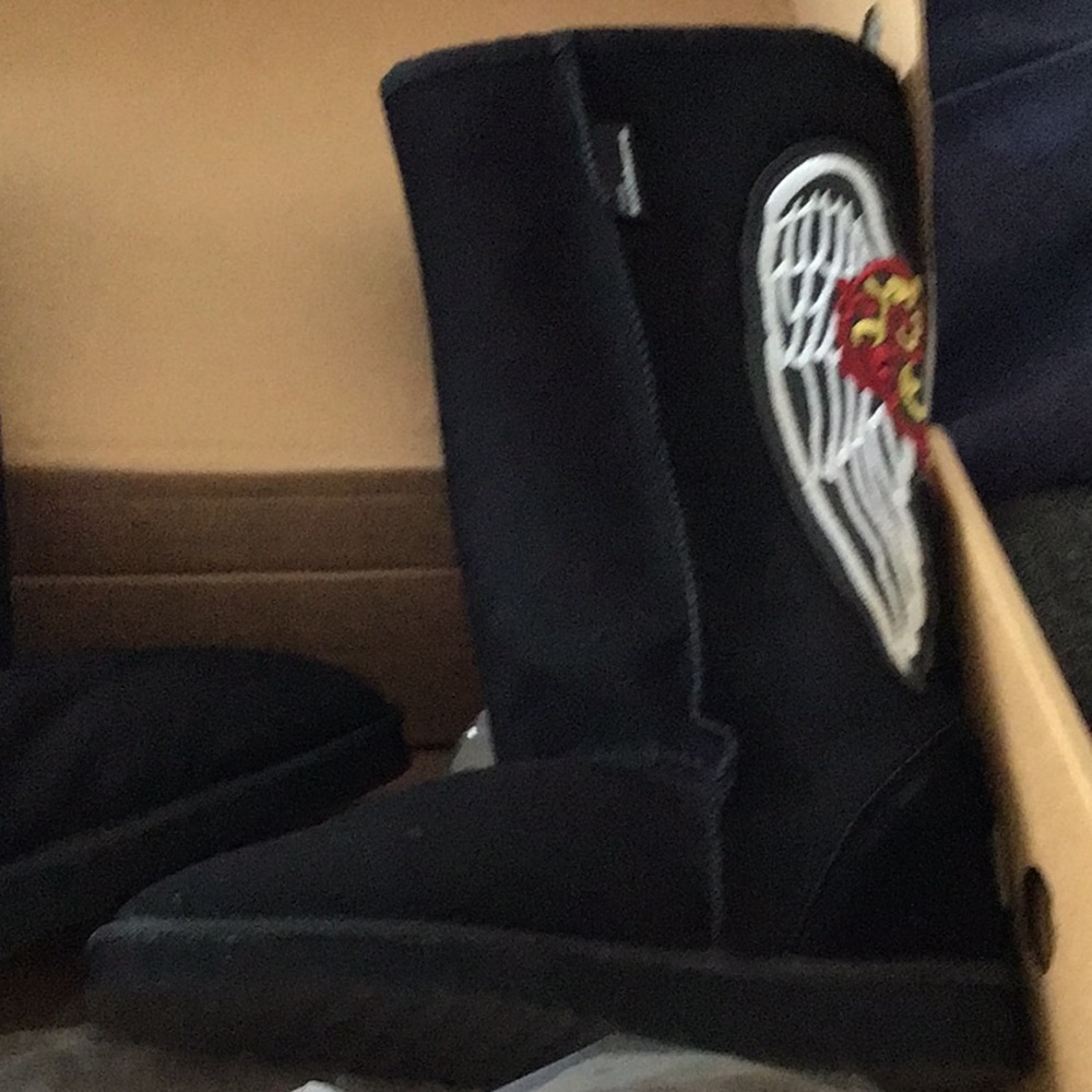 Original Koolaburra boots 6